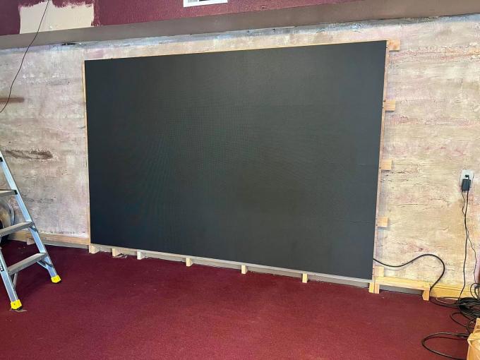 P1.9 SMD1515 Indoor Rental Led Display 14kg With 140&deg; View Angle 2