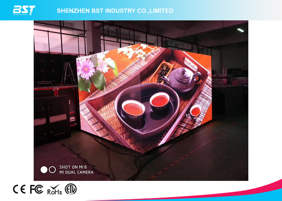 HD Cube Indoor Advertising LED Display 4 Pixel Pitch Seamless Splicing For Restaurant