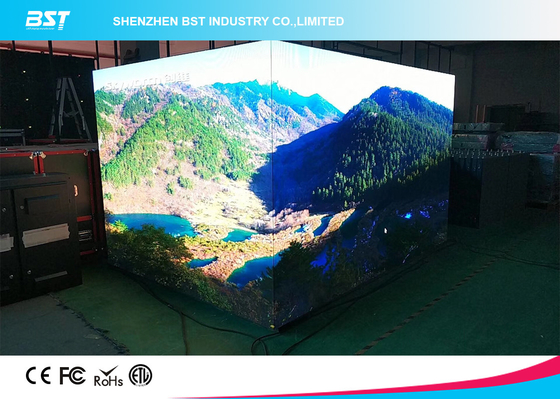 HD Cube Indoor Advertising LED Display 4 Pixel Pitch Seamless Splicing For Restaurant