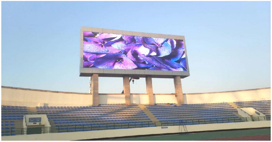 Full Color Outdoor Advertising LED Display Ultra Thin Lightweight Easy To Install For Dynamic Advertising