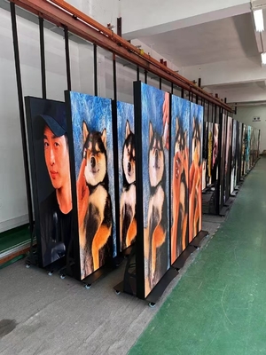 Panel Dimension 640x1920x35mm Digital LED Poster P1.86mm and P2.5mm with Brightness 600nits